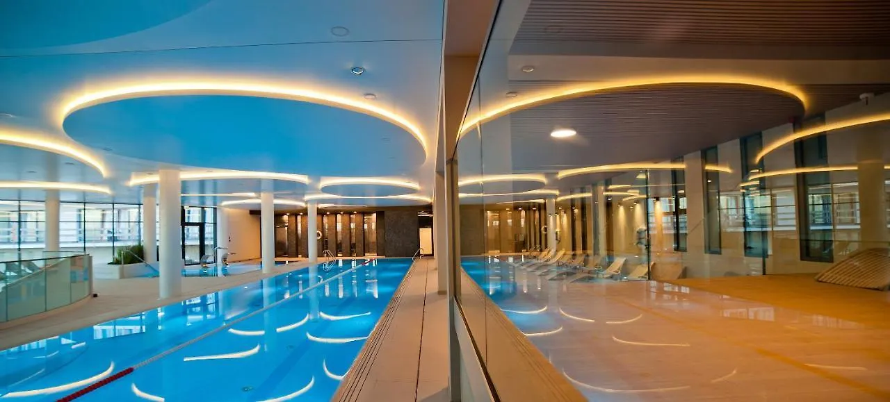 Aqua Resort Apartments-Aqua Park No Limit, Parking Kołobrzeg